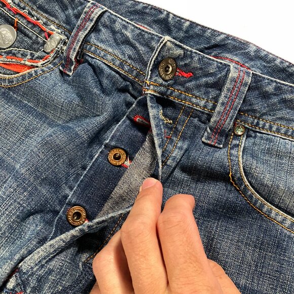 Vintage Diesel Industry Cross/Skull Motif Relaxed Fit Jeans men's size 32x30.5 - Picture 6 of 11